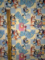 Bluey cuadros azul y beige