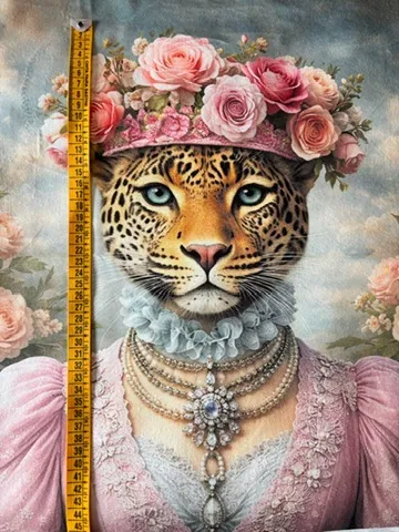 Panel leopardesa flores