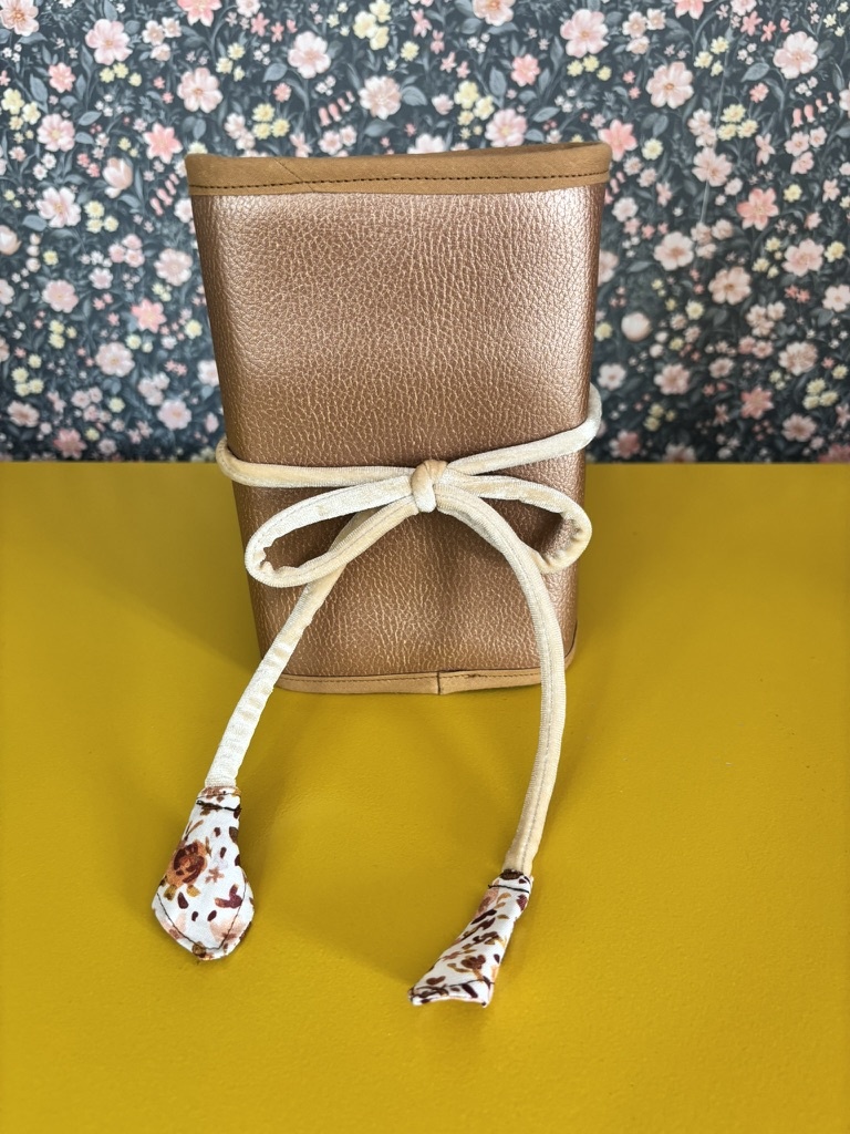 Estuche agujas TRIO