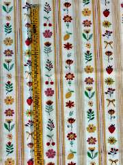 Raya con motivos frutas y flores