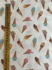 Helados fondo topitos en blanco