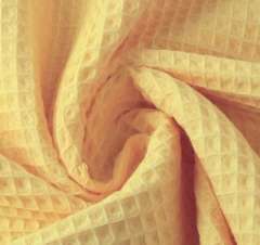 Waffle amarillo clarito